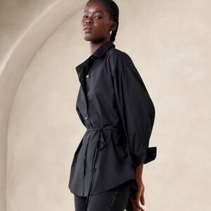 NWT Banana Republic Women's Black Crisp Button-Up Shirt